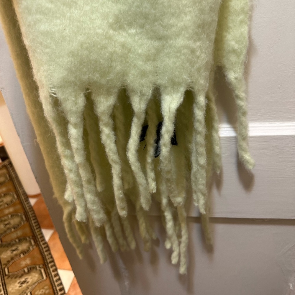 Zara light green scarf